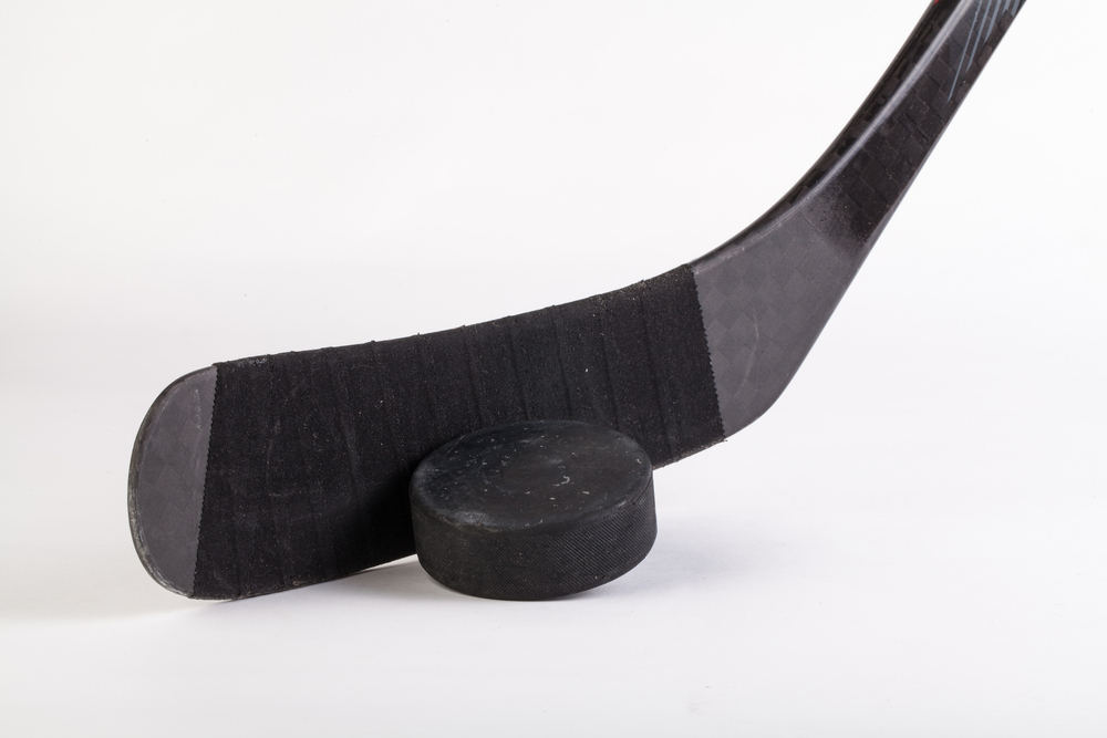 hockey-stick-and-puck